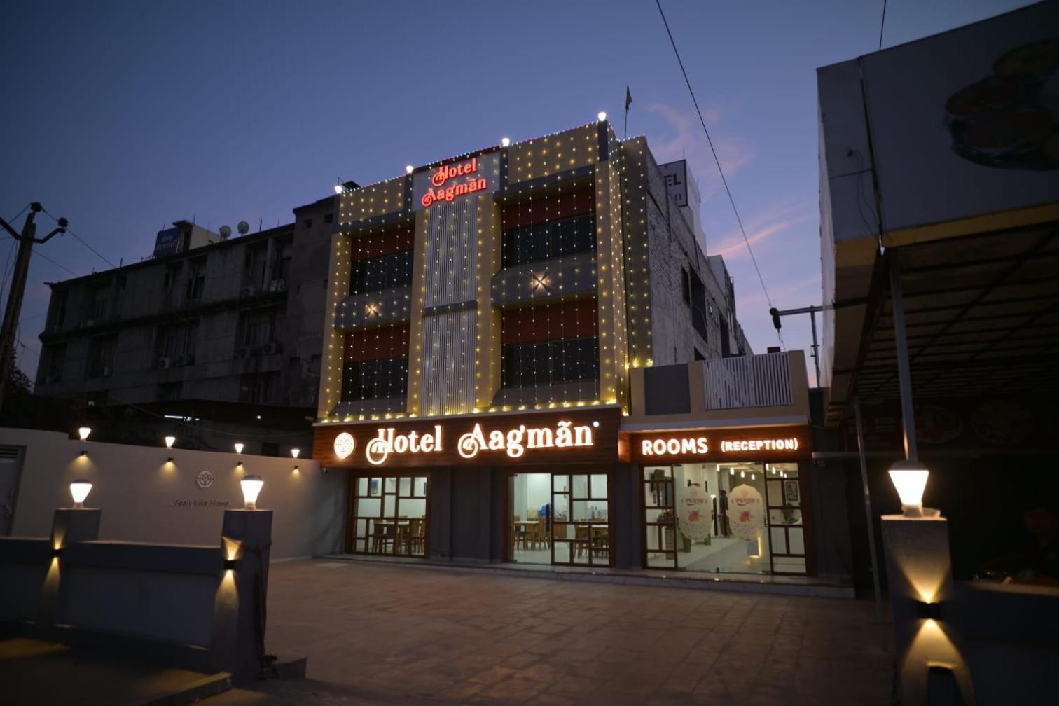 Hotel Aagman Palanpur Exteriör bild